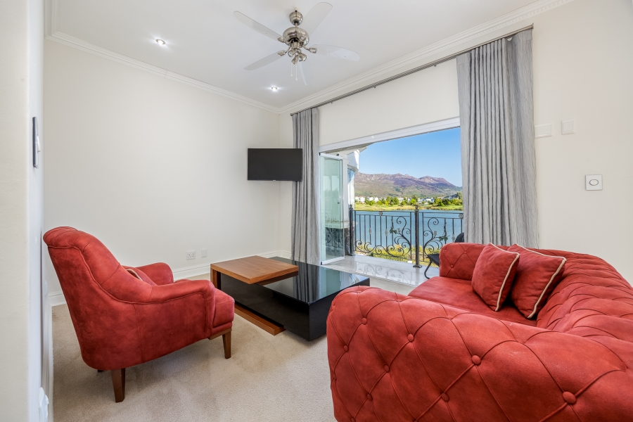 5 Bedroom Property for Sale in Val De Vie Estate Western Cape